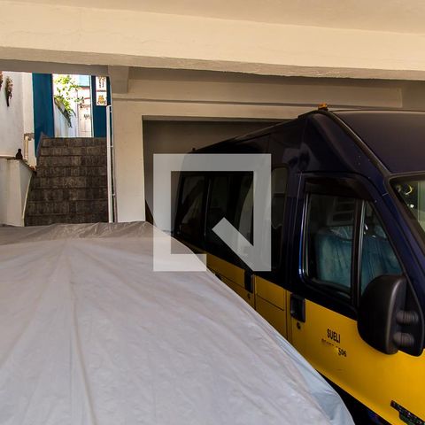 Casa à venda com 250m², 3 quartos e 2 vagas Casa à venda com 250m², 3 quartos e 2 vagasGaragem