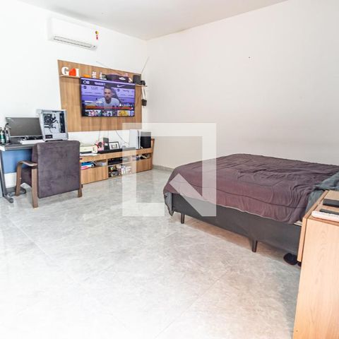 Casa à venda com 299m², 5 quartos e 4 vagas Casa à venda com 299m², 5 quartos e 4 vagasSuíte 3