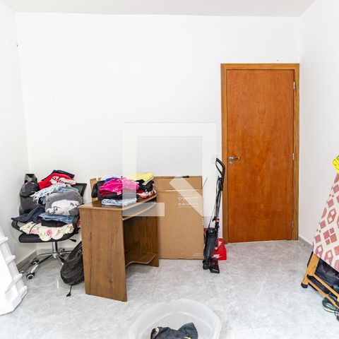 Casa à venda com 299m², 5 quartos e 4 vagas Casa à venda com 299m², 5 quartos e 4 vagasQuarto