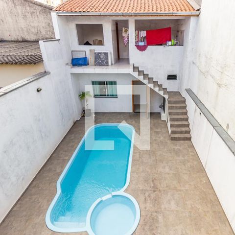Casa à venda com 299m², 5 quartos e 4 vagas Casa à venda com 299m², 5 quartos e 4 vagasVaranda da Suíte 3 - Vista