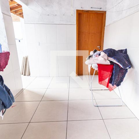Casa à venda com 299m², 5 quartos e 4 vagas Casa à venda com 299m², 5 quartos e 4 vagasÁrea de Serviço