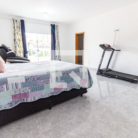 Casa à venda com 299m², 5 quartos e 4 vagas Casa à venda com 299m², 5 quartos e 4 vagasSuíte 1