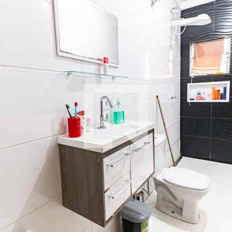 Casa à venda com 299m², 5 quartos e 4 vagas Casa à venda com 299m², 5 quartos e 4 vagasBanheiro da Suíte 3