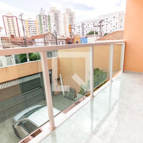 Casa à venda com 299m², 5 quartos e 4 vagas Casa à venda com 299m², 5 quartos e 4 vagasVaranda da Suíte 1
