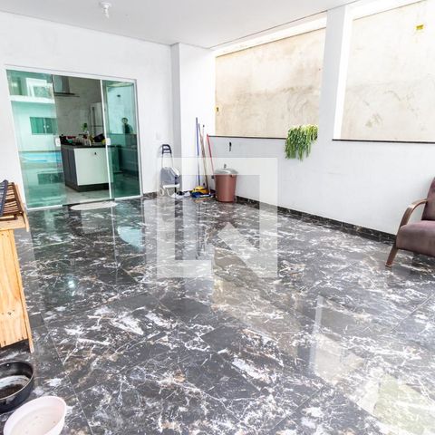 Casa à venda com 299m², 5 quartos e 4 vagas Casa à venda com 299m², 5 quartos e 4 vagasÁrea gourmet