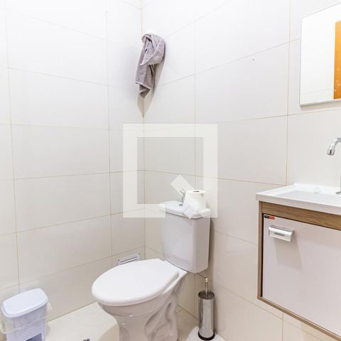 Casa à venda com 299m², 5 quartos e 4 vagas Casa à venda com 299m², 5 quartos e 4 vagasLavabo