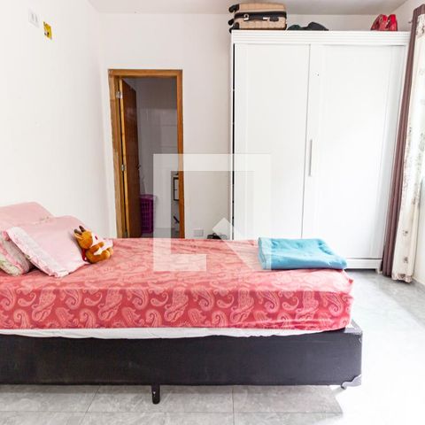 Casa à venda com 299m², 5 quartos e 4 vagas Casa à venda com 299m², 5 quartos e 4 vagasSuíte 2
