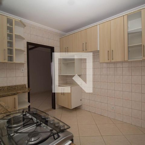 Casa à venda com 240m², 3 quartos e 2 vagas Casa à venda com 240m², 3 quartos e 2 vagasCozinha