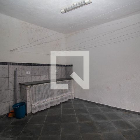 Casa à venda com 240m², 3 quartos e 2 vagas Casa à venda com 240m², 3 quartos e 2 vagasÁrea de Serviço