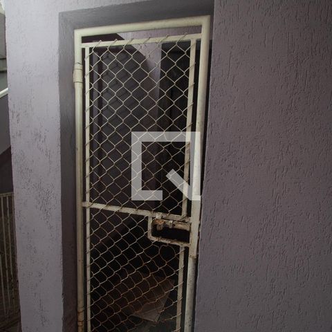 Casa à venda com 240m², 3 quartos e 2 vagas Casa à venda com 240m², 3 quartos e 2 vagasQuintal - Canil