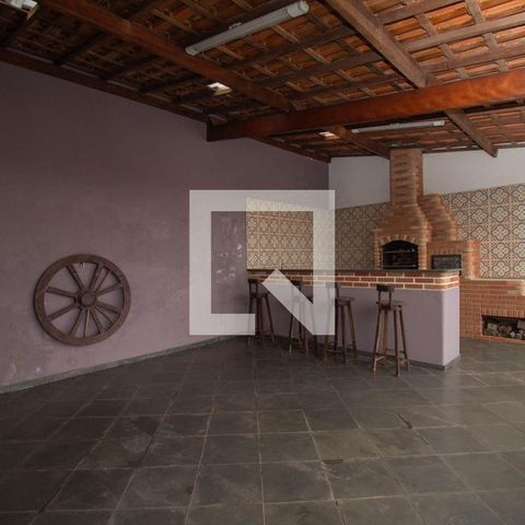 Casa à venda com 240m², 3 quartos e 2 vagas Casa à venda com 240m², 3 quartos e 2 vagasChurrasqueira