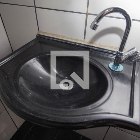 Casa à venda com 240m², 3 quartos e 2 vagas Casa à venda com 240m², 3 quartos e 2 vagasBanheiro de Serviço