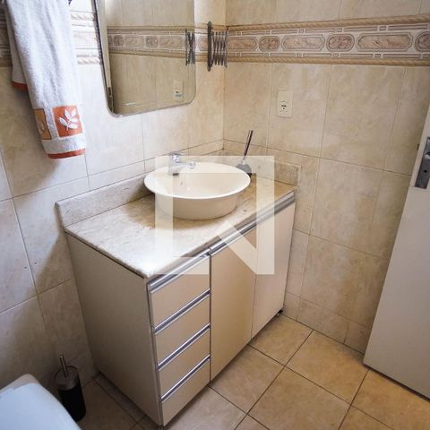 Casa à venda com 570m², 8 quartos e 4 vagasBanheiro do Quarto 2