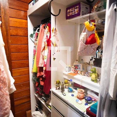 Casa à venda com 570m², 8 quartos e 4 vagasCloset casa 2