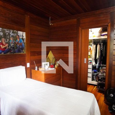 Casa à venda com 570m², 8 quartos e 4 vagasQuarto Suíte casa 2