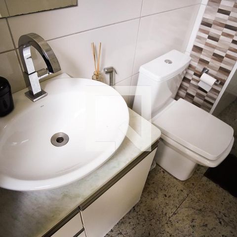 Casa à venda com 570m², 8 quartos e 4 vagasQuarto 4 - Suíte
