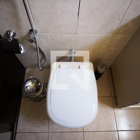 Casa à venda com 570m², 8 quartos e 4 vagasBanheiro do Quarto 2