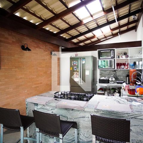 Casa à venda com 570m², 8 quartos e 4 vagasCozinha casa 2