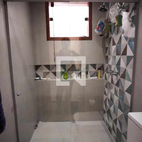 Casa à venda com 570m², 8 quartos e 4 vagasBanheiro casa 2