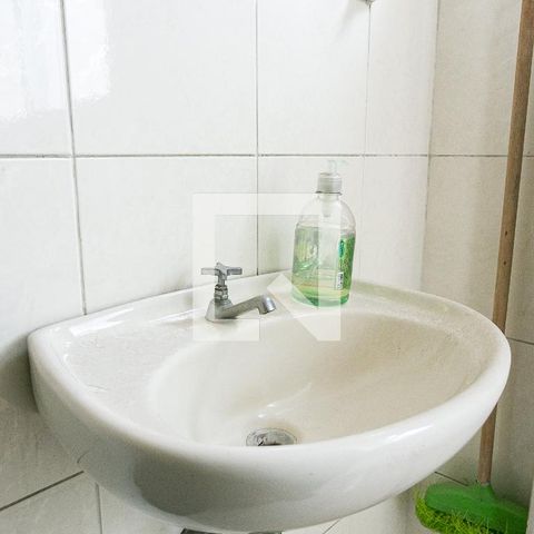 Apartamento para alugar com 67m², 2 quartos e 1 vaga Apartamento para alugar com 67m², 2 quartos e 1 vagaBanheiro da Serviço
