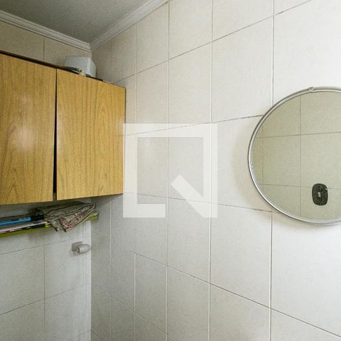 Apartamento para alugar com 67m², 2 quartos e 1 vaga Apartamento para alugar com 67m², 2 quartos e 1 vagaBanheiro da Serviço
