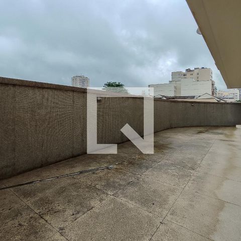 Apartamento à venda com 98m², 3 quartos e 2 vagasÁrea comum - Playground