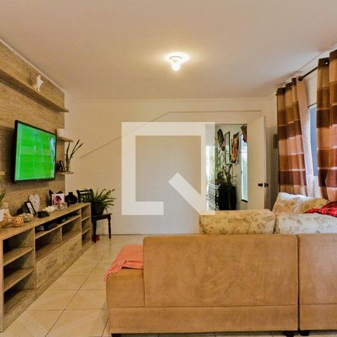 Casa para alugar com 270m², 4 quartos e 1 vagaSala