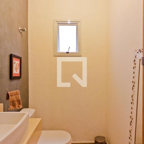 Casa para alugar com 270m², 4 quartos e 1 vagaLavabo