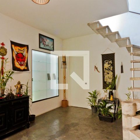 Casa para alugar com 270m², 4 quartos e 1 vagaÁrea externa