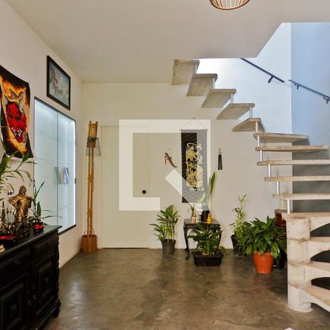 Casa para alugar com 270m², 4 quartos e 1 vagaÁrea externa