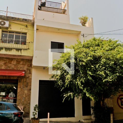Casa para alugar com 270m², 4 quartos e 1 vagaFachada