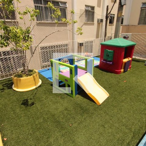 Apartamento à venda com 60m², 3 quartos e sem vagaÁrea comum - Playground