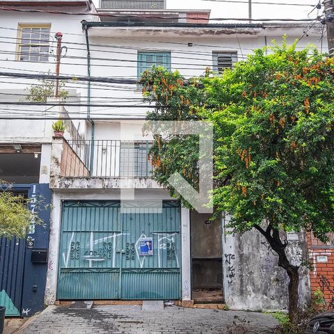 Casa para alugar com 120m², 3 quartos e 2 vagas Casa para alugar com 120m², 3 quartos e 2 vagasFachada