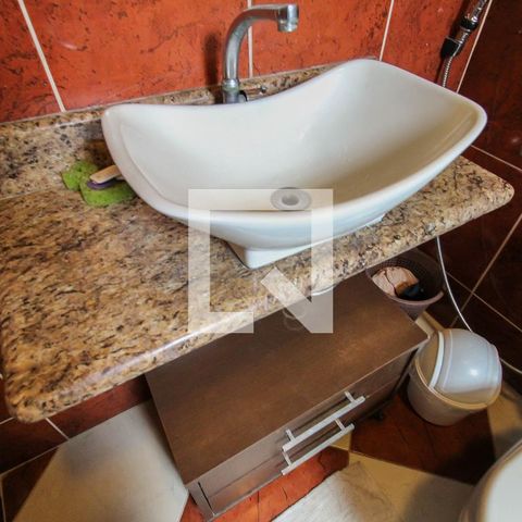 Casa à venda com 360m², 3 quartos e 1 vagaBanheiro