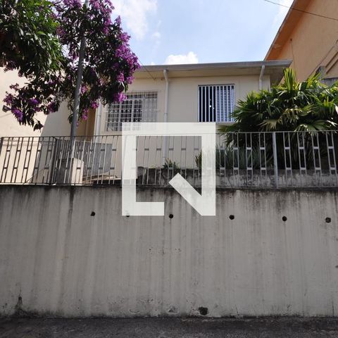 Casa para alugar com 178m², 3 quartos e sem vagaFachada