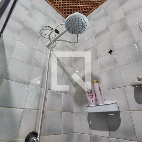 Casa à venda com 250m², 3 quartos e 2 vagasBanheiro 2