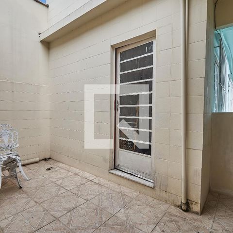 Casa à venda com 250m², 3 quartos e 2 vagasQuintal
