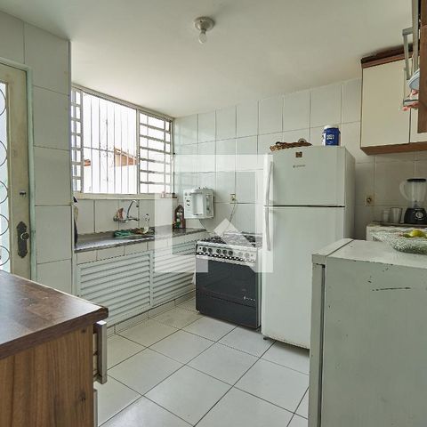 Casa à venda com 250m², 3 quartos e 2 vagasCozinha