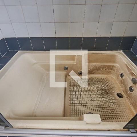 Casa à venda com 250m², 3 quartos e 2 vagasBanheiro