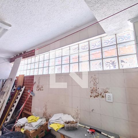 Casa à venda com 234m², 3 quartos e 2 vagasÁrea de Serviço (casa de baixo)