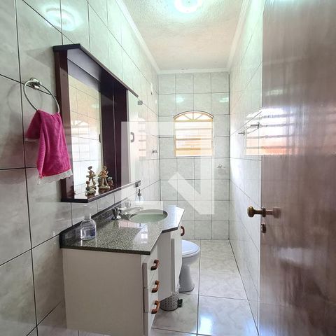 Casa à venda com 234m², 3 quartos e 2 vagasBanheiro (casa de cima)