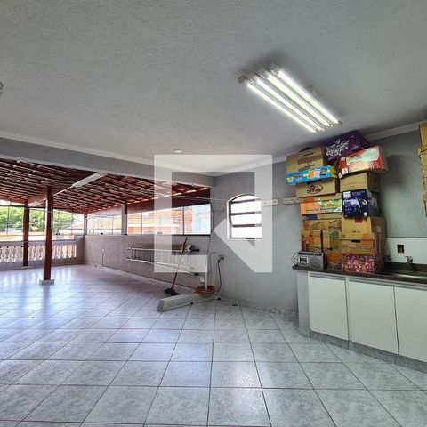 Casa à venda com 234m², 3 quartos e 2 vagasSalão de Festas
