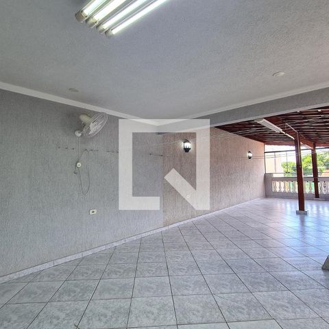Casa à venda com 234m², 3 quartos e 2 vagasSalão de Festas