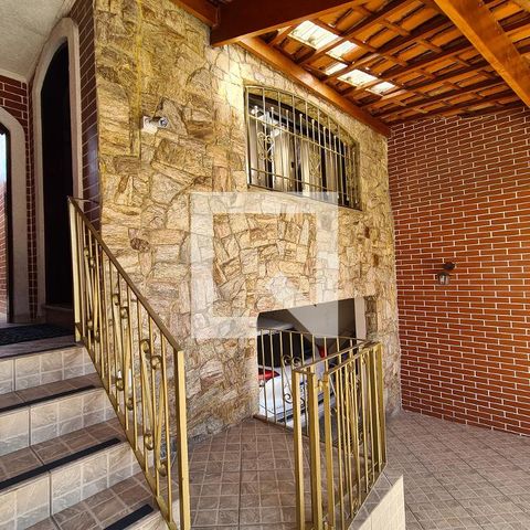 Casa à venda com 234m², 3 quartos e 2 vagasGaragem
