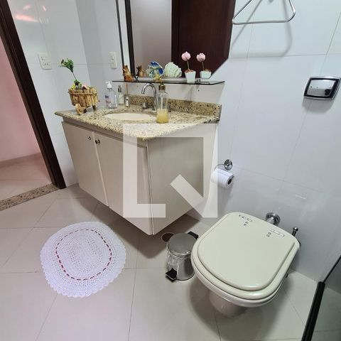 Casa à venda com 234m², 3 quartos e 2 vagasBanheiro (casa de baixo)