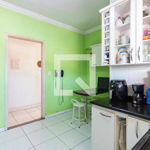 Apartamento à venda com 200m², 4 quartos e 2 vagasCozinha 