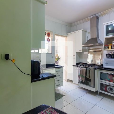 Apartamento à venda com 200m², 4 quartos e 2 vagasCozinha 