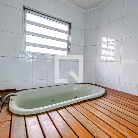Casa à venda com 400m², 5 quartos e 3 vagasBanheiro da Suíte