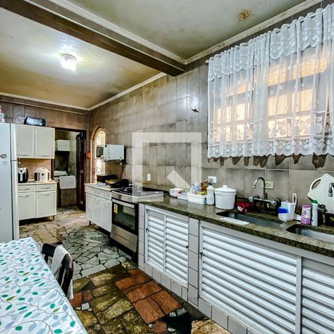 Casa à venda com 400m², 5 quartos e 3 vagasCozinha