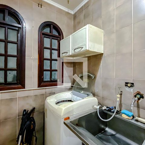 Casa à venda com 400m², 5 quartos e 3 vagasÁrea de Serviço